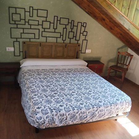 Hostal La Medina De Camponaraya 外观 照片