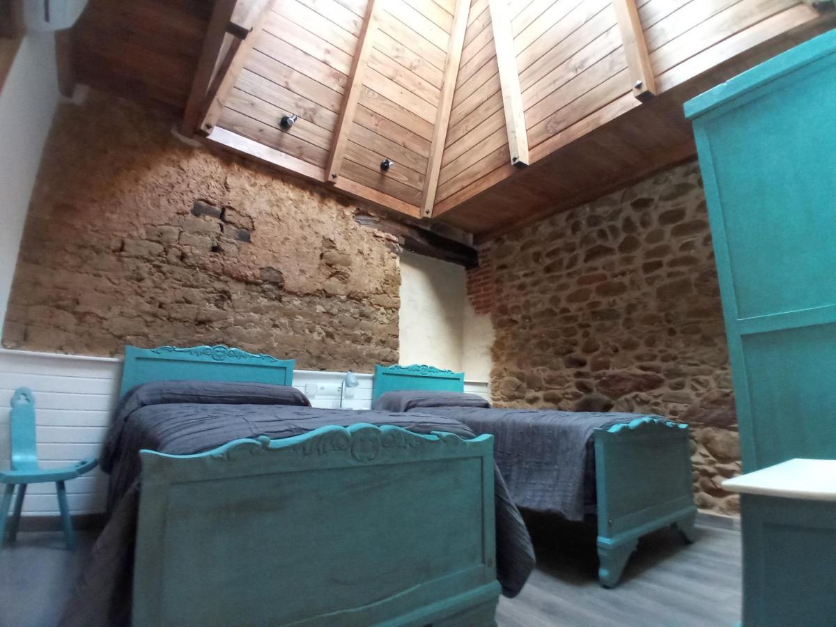 Hostal La Medina De Camponaraya 外观 照片