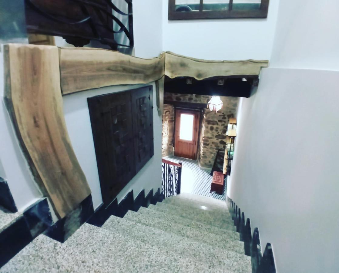Hostal La Medina De Camponaraya 外观 照片
