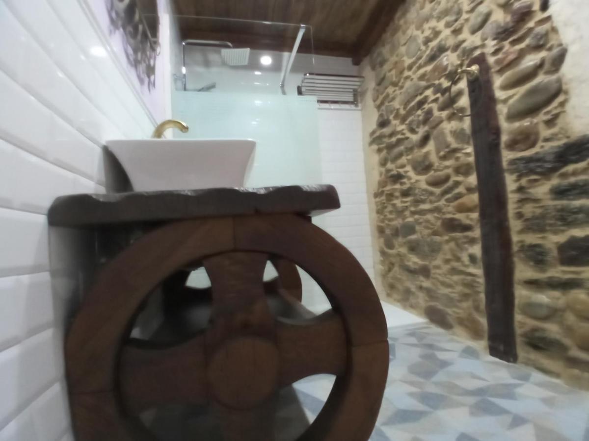 Hostal La Medina De Camponaraya 外观 照片