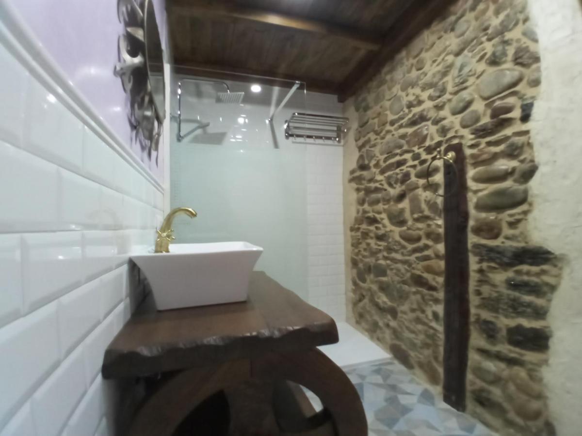 Hostal La Medina De Camponaraya 外观 照片