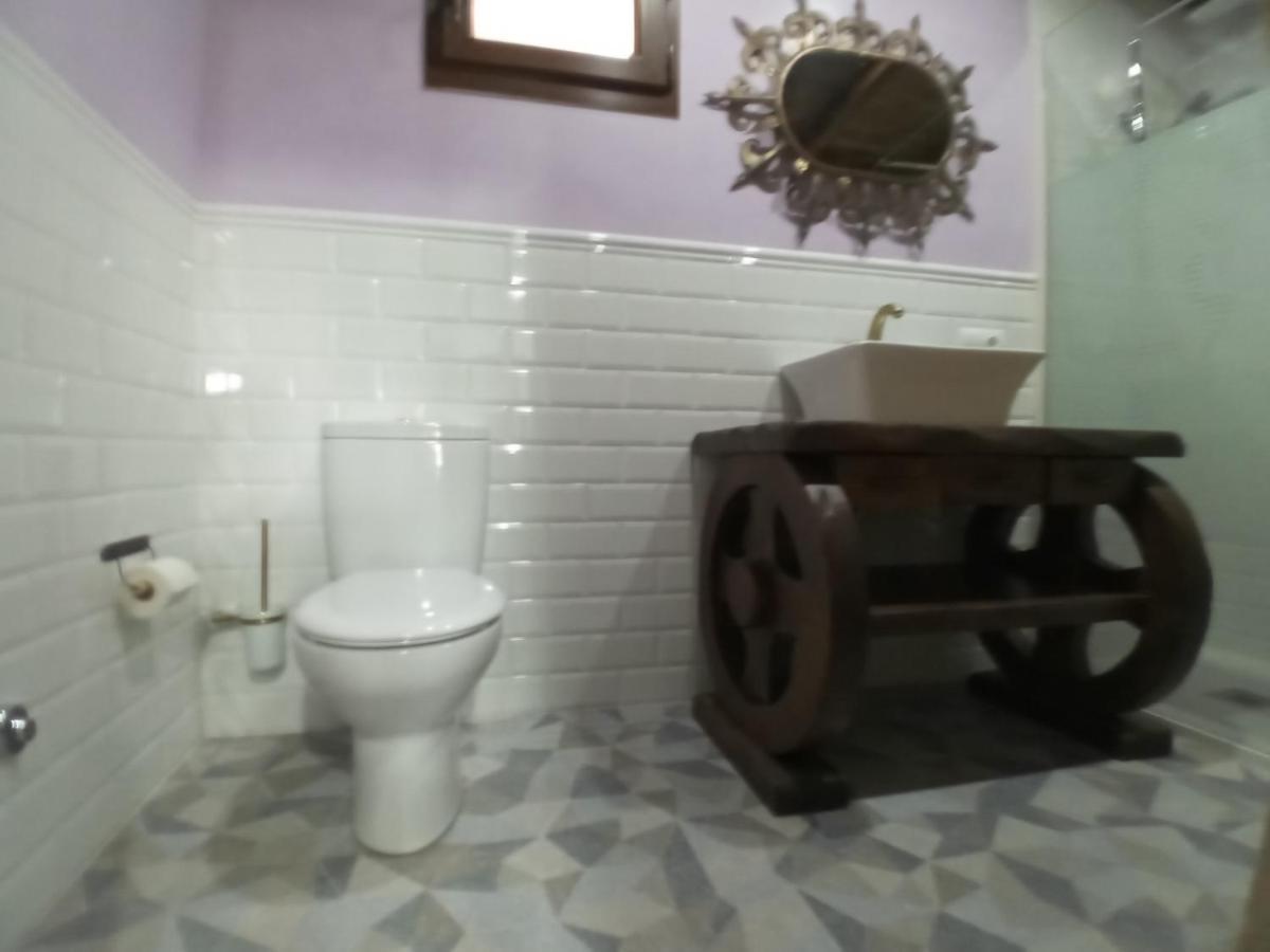 Hostal La Medina De Camponaraya 外观 照片