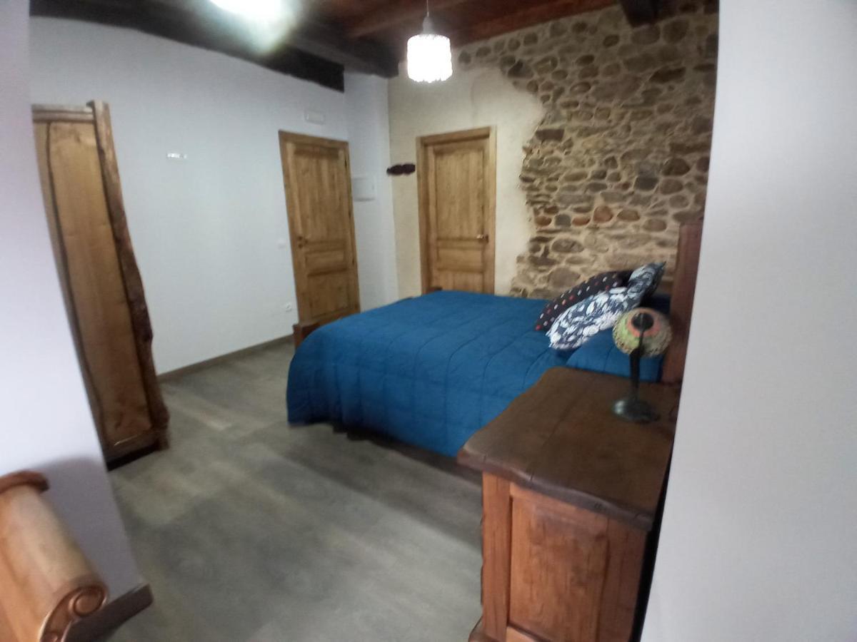 Hostal La Medina De Camponaraya 外观 照片