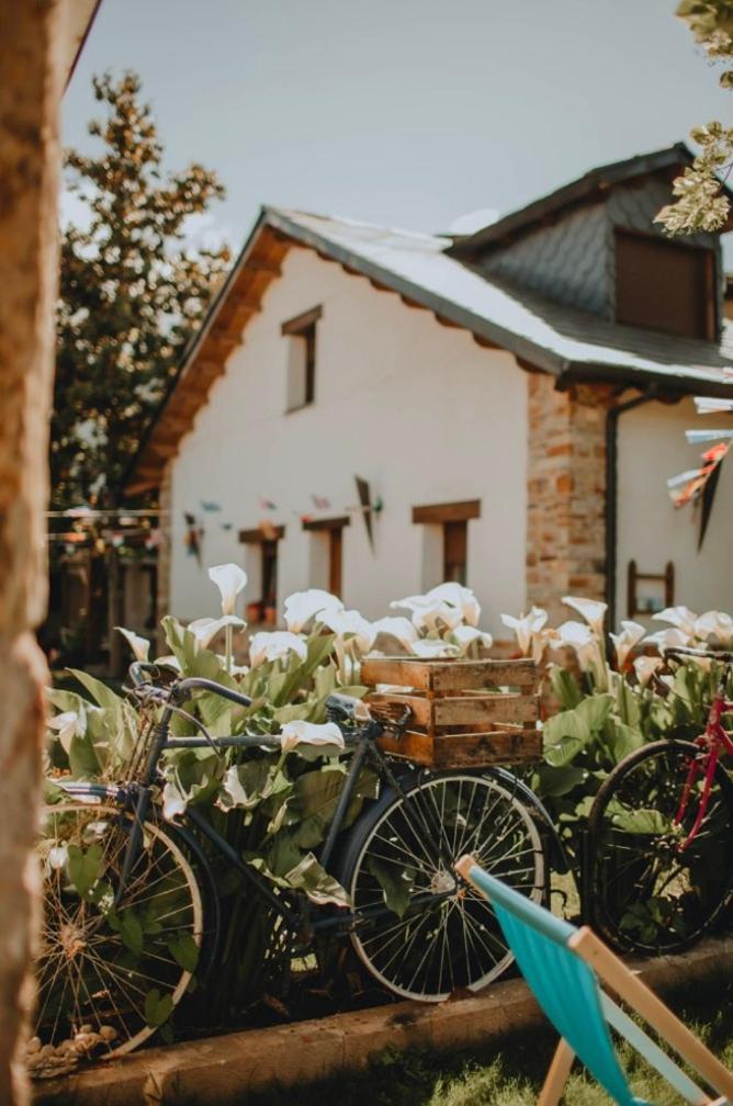 Hostal La Medina De Camponaraya 外观 照片