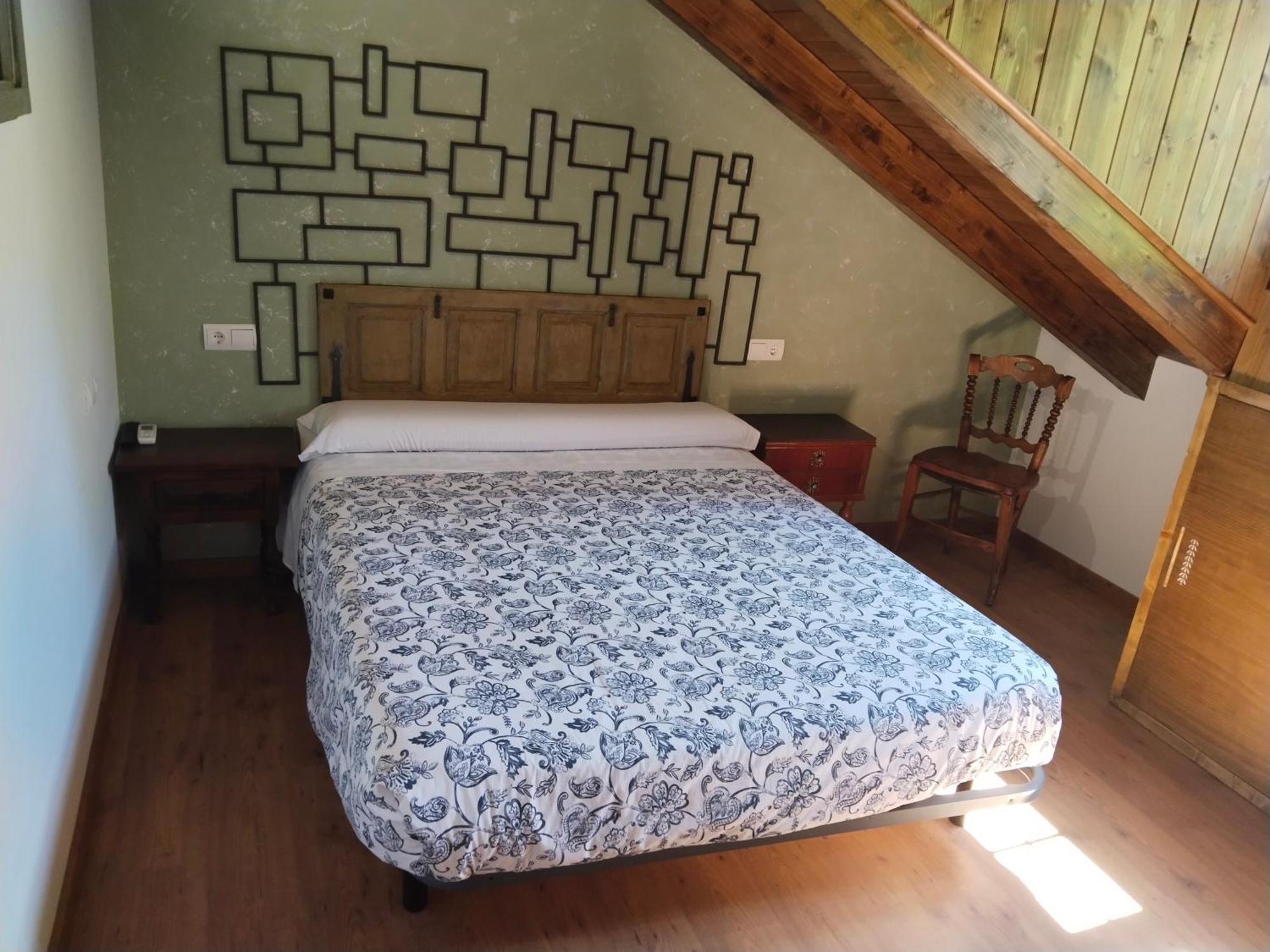Hostal La Medina De Camponaraya 外观 照片